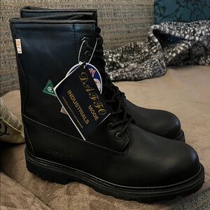 Black Industrial Men's Boots New Size 11 Wide